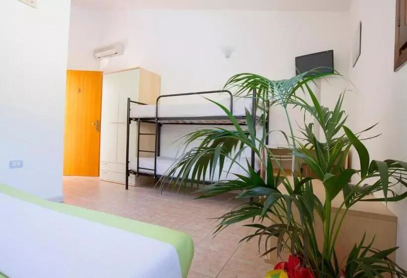４ベッドルームクラシックタイプ, La Corte Degli Ulivi