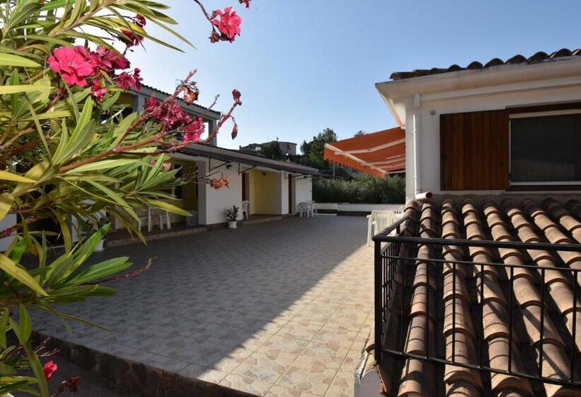 חדר סטנדרט מותאם לאדם עם מוגבלויות, La Corte Degli Ulivi