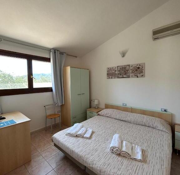 חדר סטנדרט מותאם לאדם עם מוגבלויות, La Corte Degli Ulivi