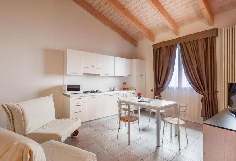 Апартаменты 2 Спальни, Maranello Village