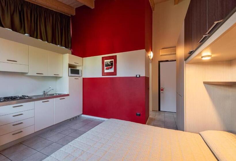 Студия Стандарт, Maranello Village