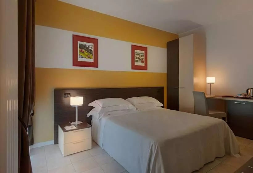スタンダード4人部屋, Maranello Village