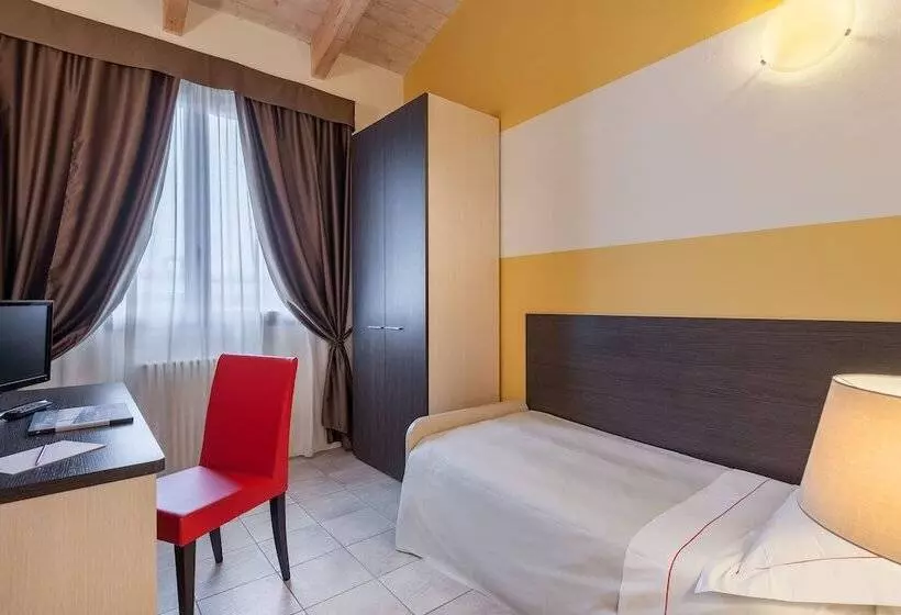 2ベッドルームアパートメント, Maranello Village