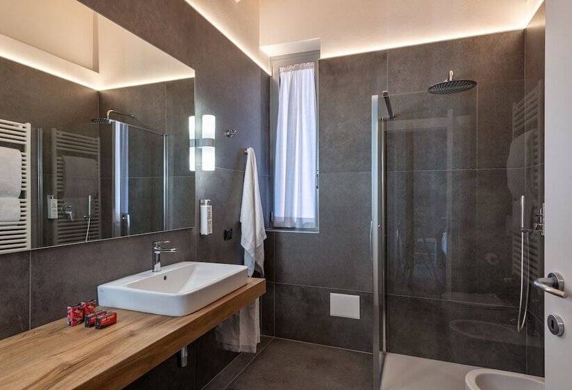 디럭스 룸, Maranello Village