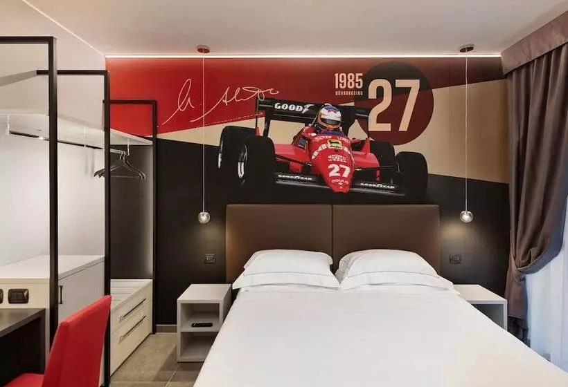 デラックスルーム, Maranello Village