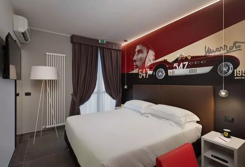 デラックスの4人部屋, Maranello Village