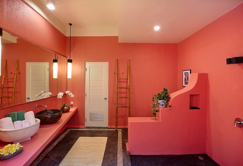 Номер Стандарт Вид на Бассейн, Pinkcoco Uluwatu Constant Surprises & For Cool Adults Only