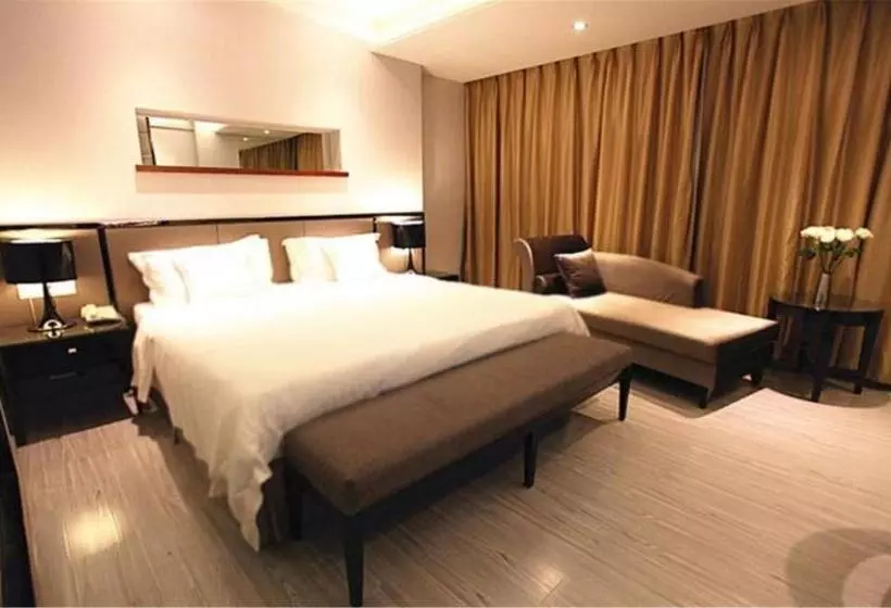 キングサイズベッドのデラックスルーム, Ramada Meizhou