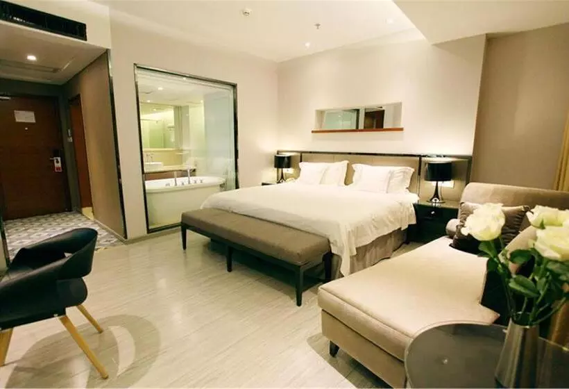 キングサイズベッドのデラックスルーム, Ramada Meizhou