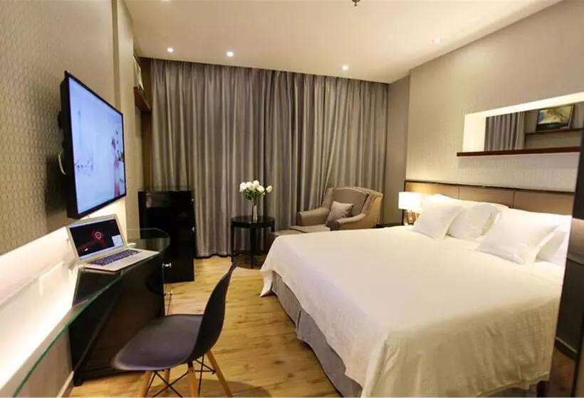 キングサイズベッドのスタンダードルーム, Ramada Meizhou