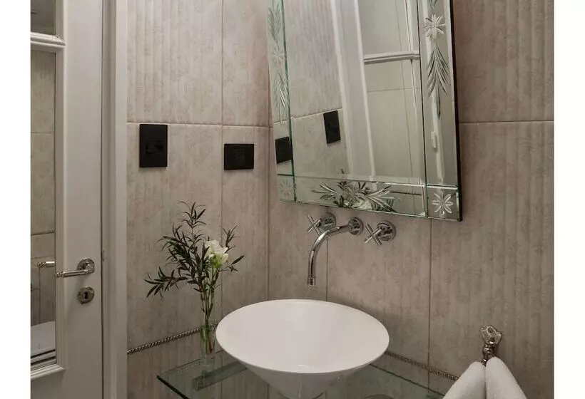 سوییت سوپریور, San Telmo Suites