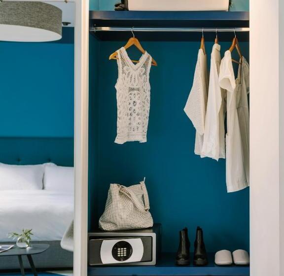 수피리어 룸, The William Powered By Sonder