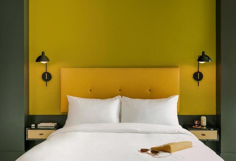 수피리어 룸, The William Powered By Sonder