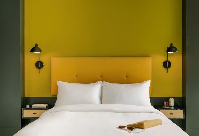 수피리어 룸, The William Powered By Sonder