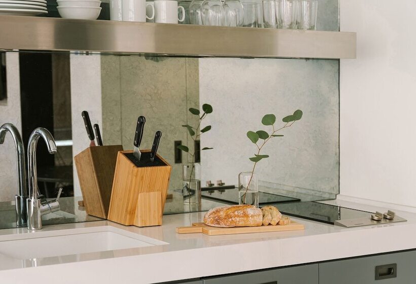 수피리어 룸, The William Powered By Sonder