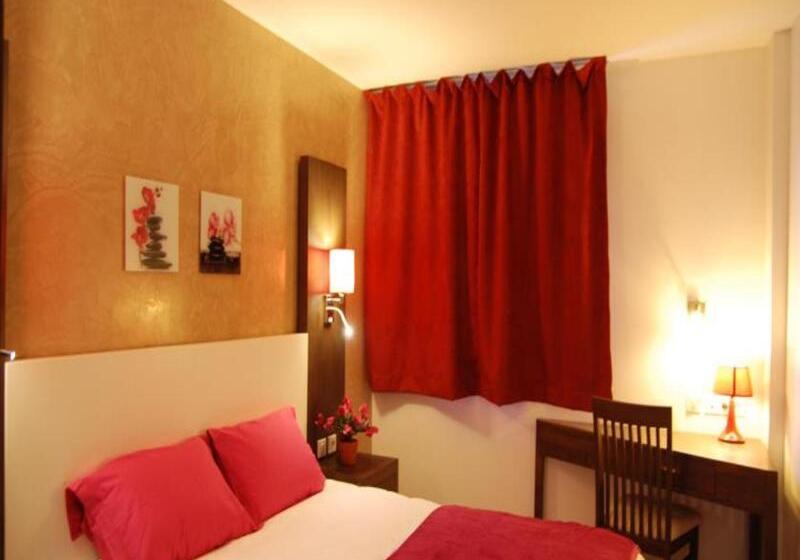 スタンダードルーム, Paris Pacific Paris Villejuif  Pres Du Metro L Hay Les Roses Ligne 14   Direct Paris Aeroport Orly E