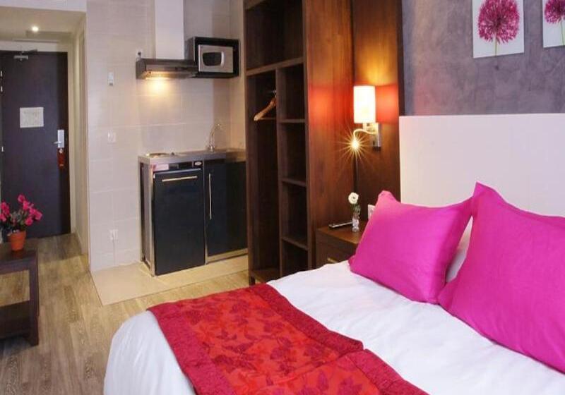 Номер Стандарт, Paris Pacific Paris Villejuif  Pres Du Metro L Hay Les Roses Ligne 14   Direct Paris Aeroport Orly E