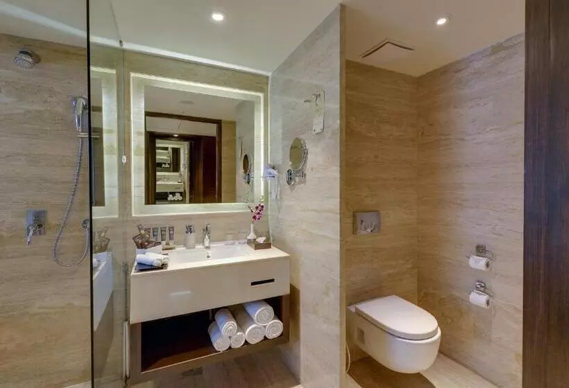 Superior Room King Size Bed