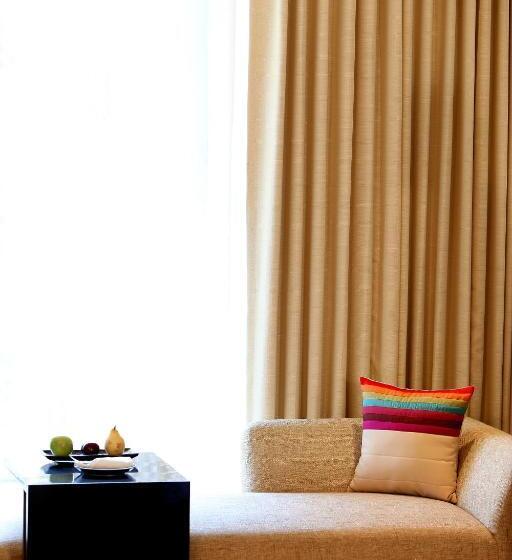 اتاق لوکس با تخت بزرگ, Novotel Goa Candolim