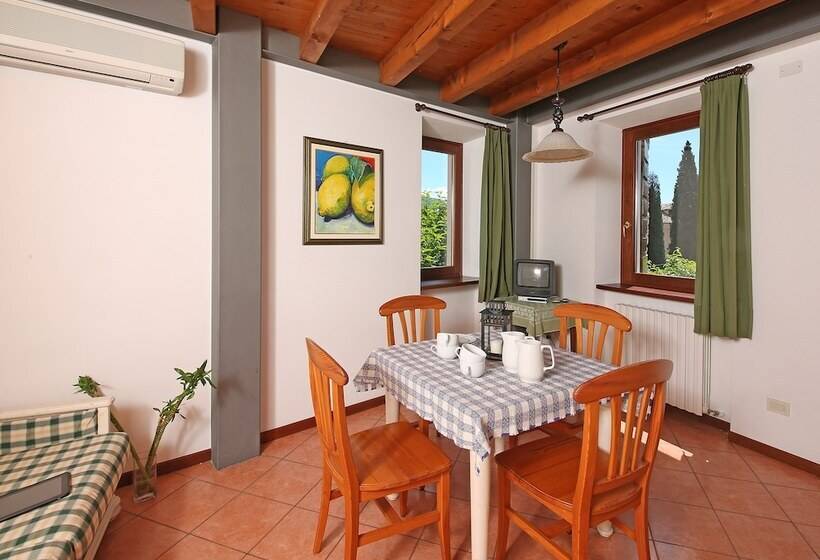 דירת חדר, Residence Fondo La Campagnola