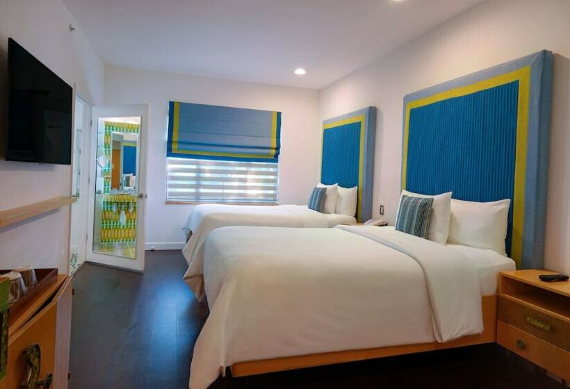 デラックスルーム, The Tony Hotel South Beach