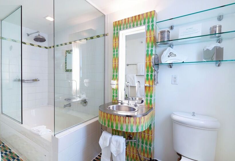 デラックスルーム, The Tony Hotel South Beach