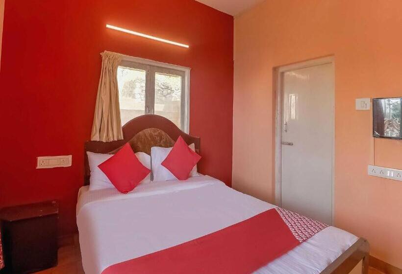 اتاق کلاسیک سه تخته, Fabhotel Green Castle Resort