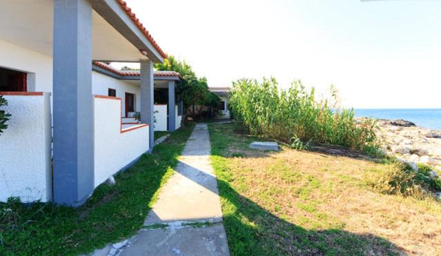 إستوديو قياسى مطل على البحر, Acquasanta Europaclub