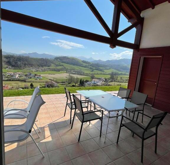 スタンダード４人部屋, Chambres Zazpiak