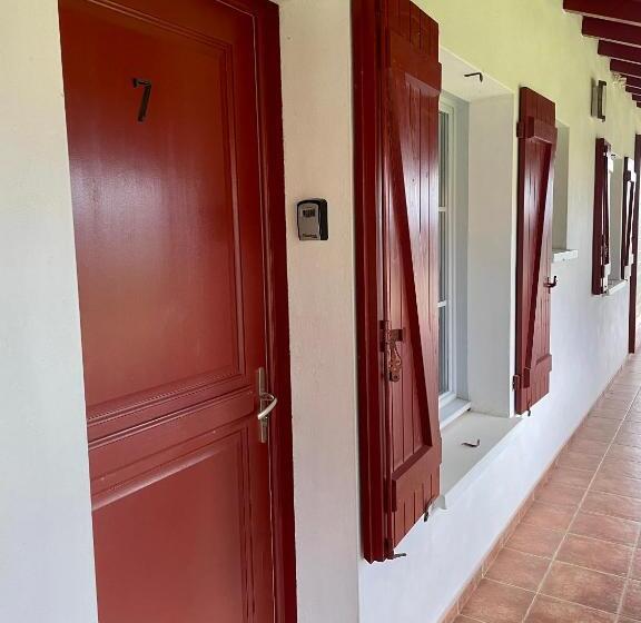 ファミリールーム, Chambres Zazpiak