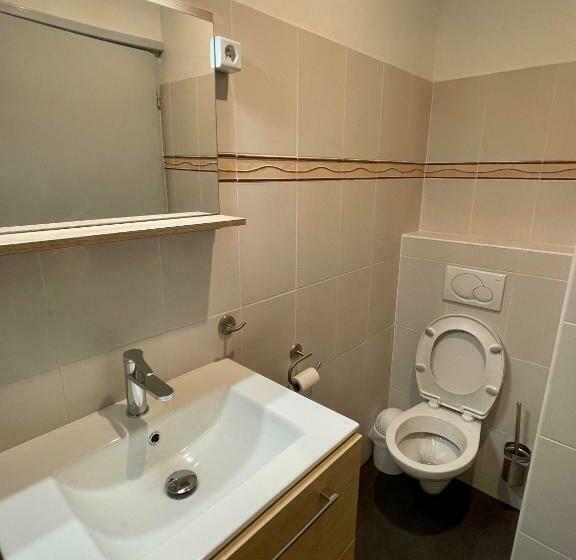 Quarto Estandar, Chambres Zazpiak