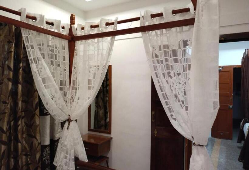 اتاق لوکس, Royal Stay Vintage