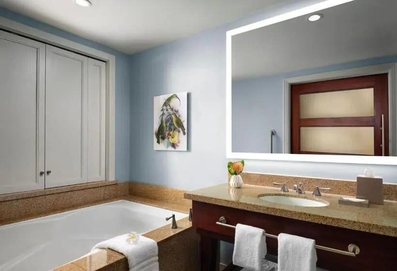 キングサイドベッドのスタンダードワンルーム, The Westin Ka Anapali Ocean Resort Villas North
