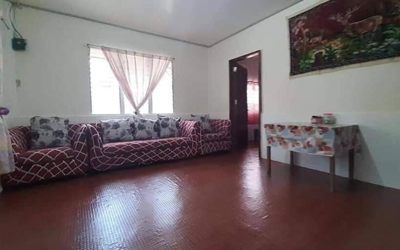 Family Room Garden View, A&c Aquino Guesthouse