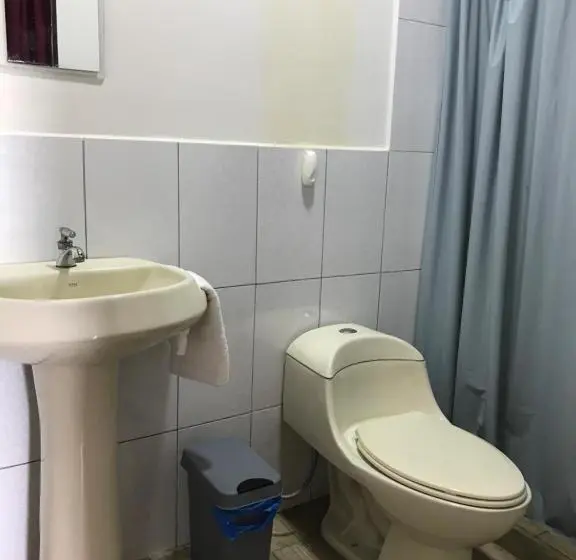 オーシャンビューファミリールーム, Hostal Fara