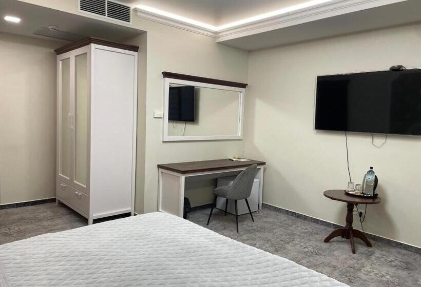 اتاق سوپریور با تخت بزرگ, Villa Acaem