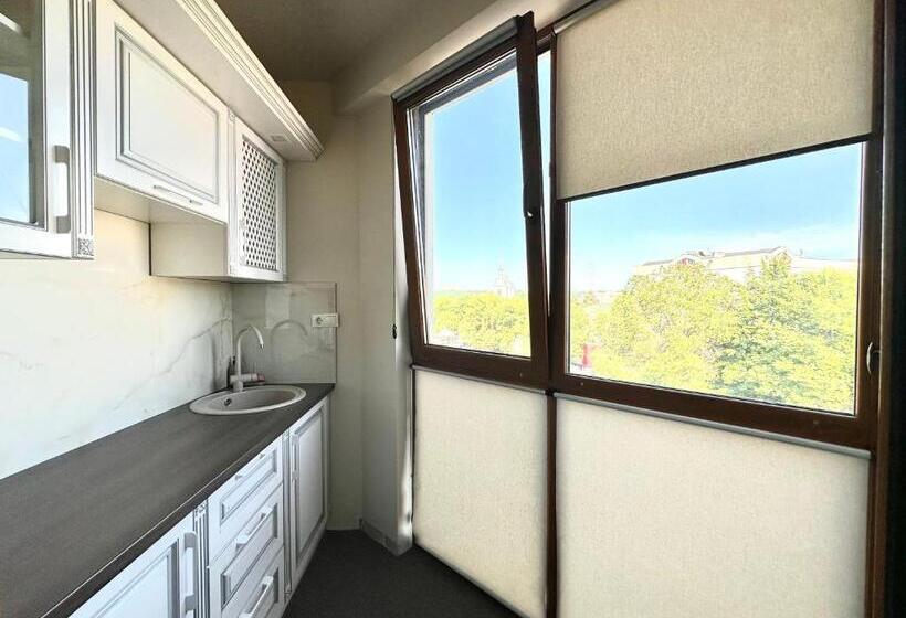 استودیو استاندارد با تخت کینگ, Villa Acaem