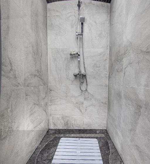 جناح, Zira Residence Brasov