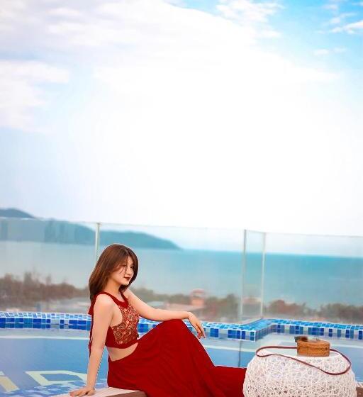 سوئیت جونیور خانوادگی, Alibaba Hotel By Thg