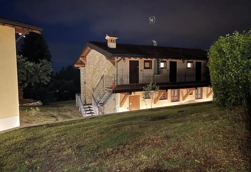 スタンダードルーム, La Fiocchina Magic Place Apartments & Studios In Garda Lake Countryside Farmhouse, Inside The