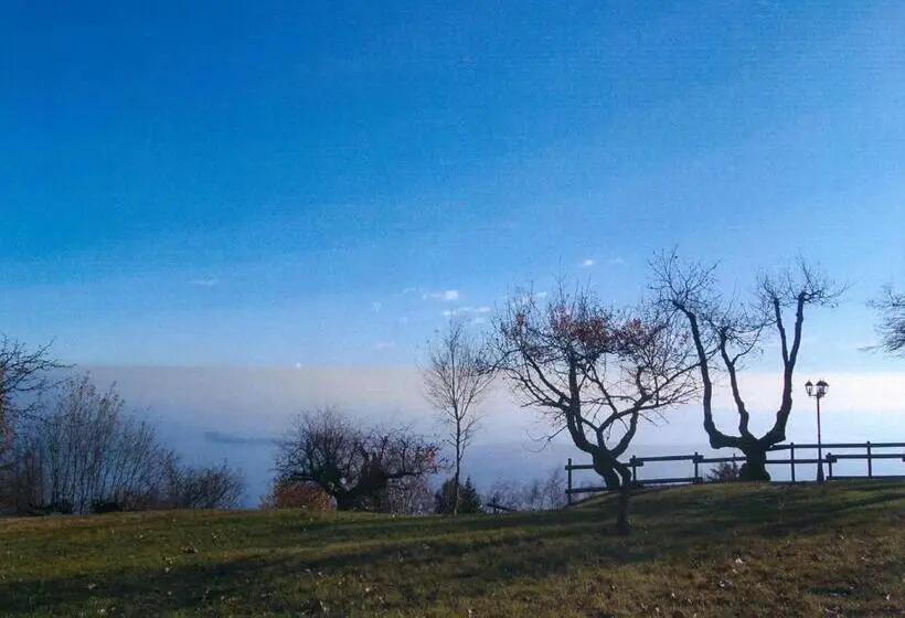 1 Bedroom Apartment Lake View, La Fiocchina Magic Place Apartments & Studios In Garda Lake Countryside Farmhouse, Inside The