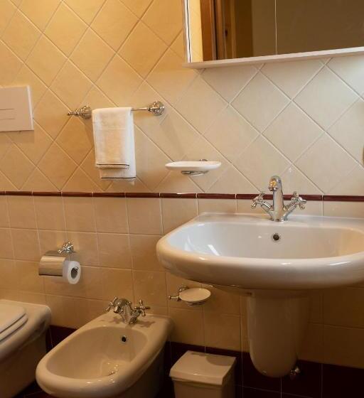 1 Bedroom Apartment Lake View, La Fiocchina   Magic Place   Apartments & Studios In Garda Lake   Countryside Farmhouse, Inside The