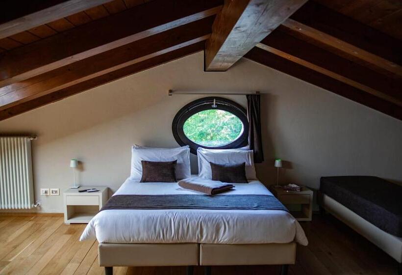 Quarto Triplo Estandar, Resort Villa Paola