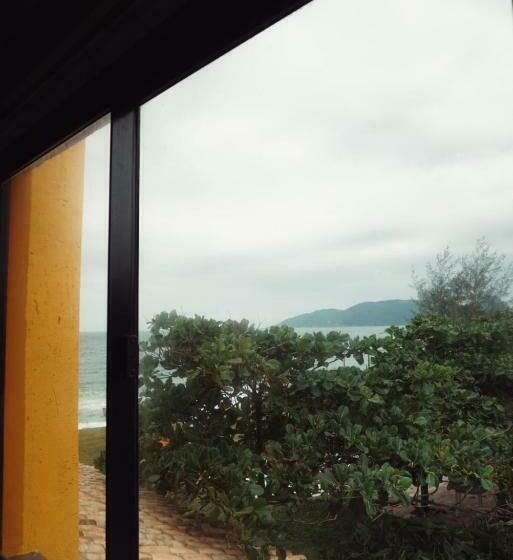 חדר סטנדרטי לשלושה עם נוף, Graffi Beach House