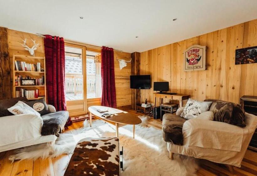 침실 1개 주택, Farmhouse With 4 Bedrooms 4 Bathrooms Private Parking Sauna Terrace