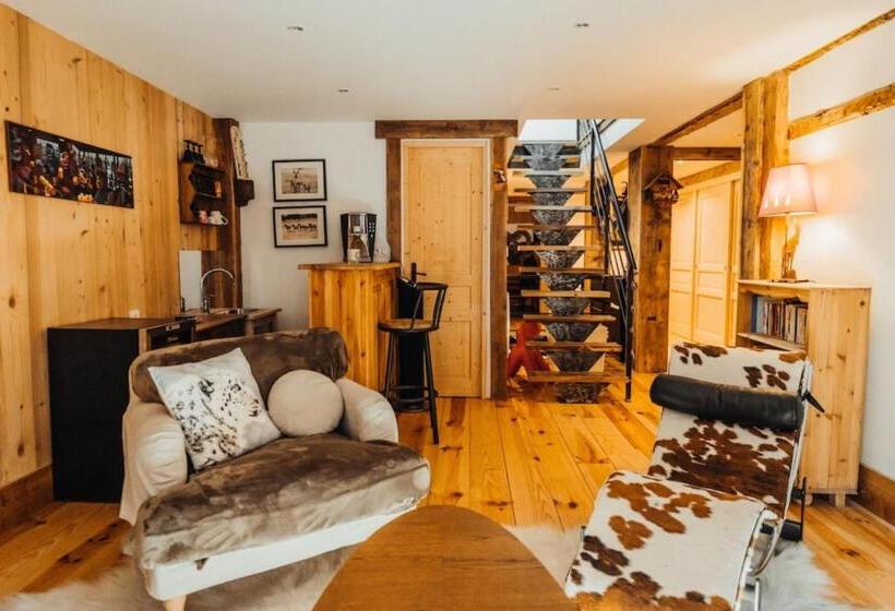 1-Schlafzimmer-Haus, Farmhouse With 4 Bedrooms 4 Bathrooms Private Parking Sauna Terrace