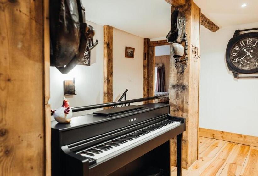 침실 1개 주택, Farmhouse With 4 Bedrooms 4 Bathrooms Private Parking Sauna Terrace