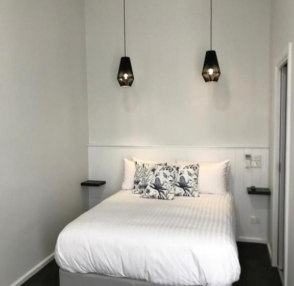 غرفة قياسية مزوَّدة بشُرفة, Myrtleford