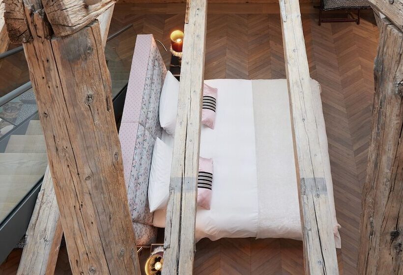 سوییت, The Leo Grand