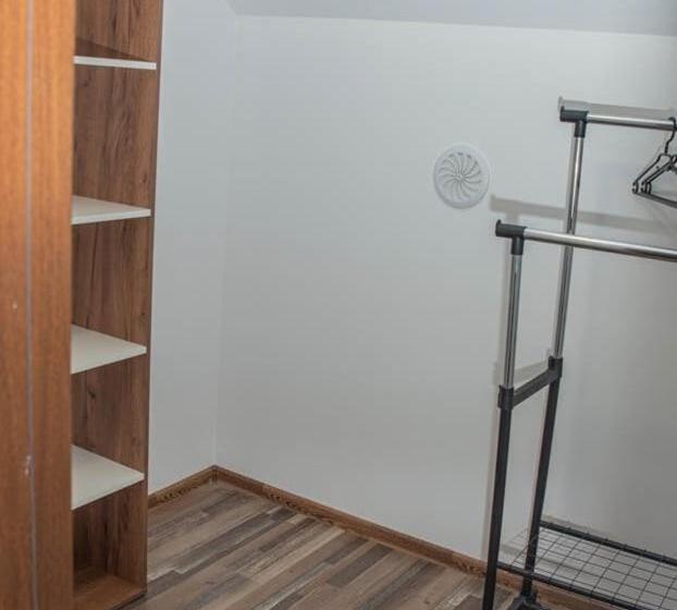 اتاق استاندارد سه نفره, Casa Old Brick